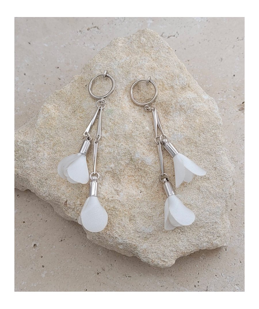 Boucles d'oreilles clip fleurs blanches