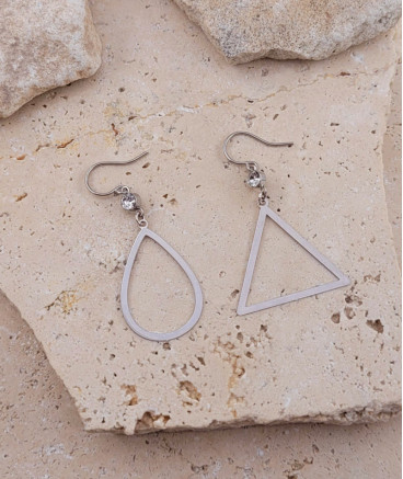 Boucles d'oreilles asymétriques géométriques
