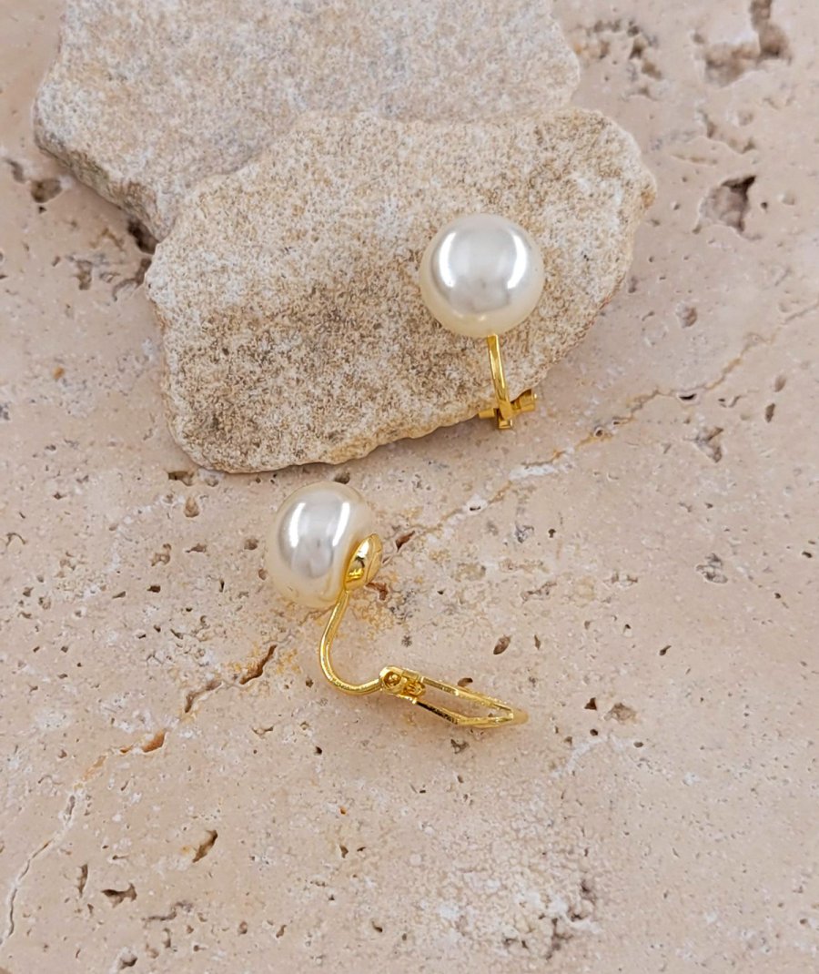 Boucles oreilles clip dorées perle 1 cm