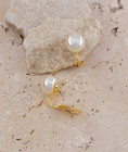 Boucles oreilles clip dorées perle 1 cm