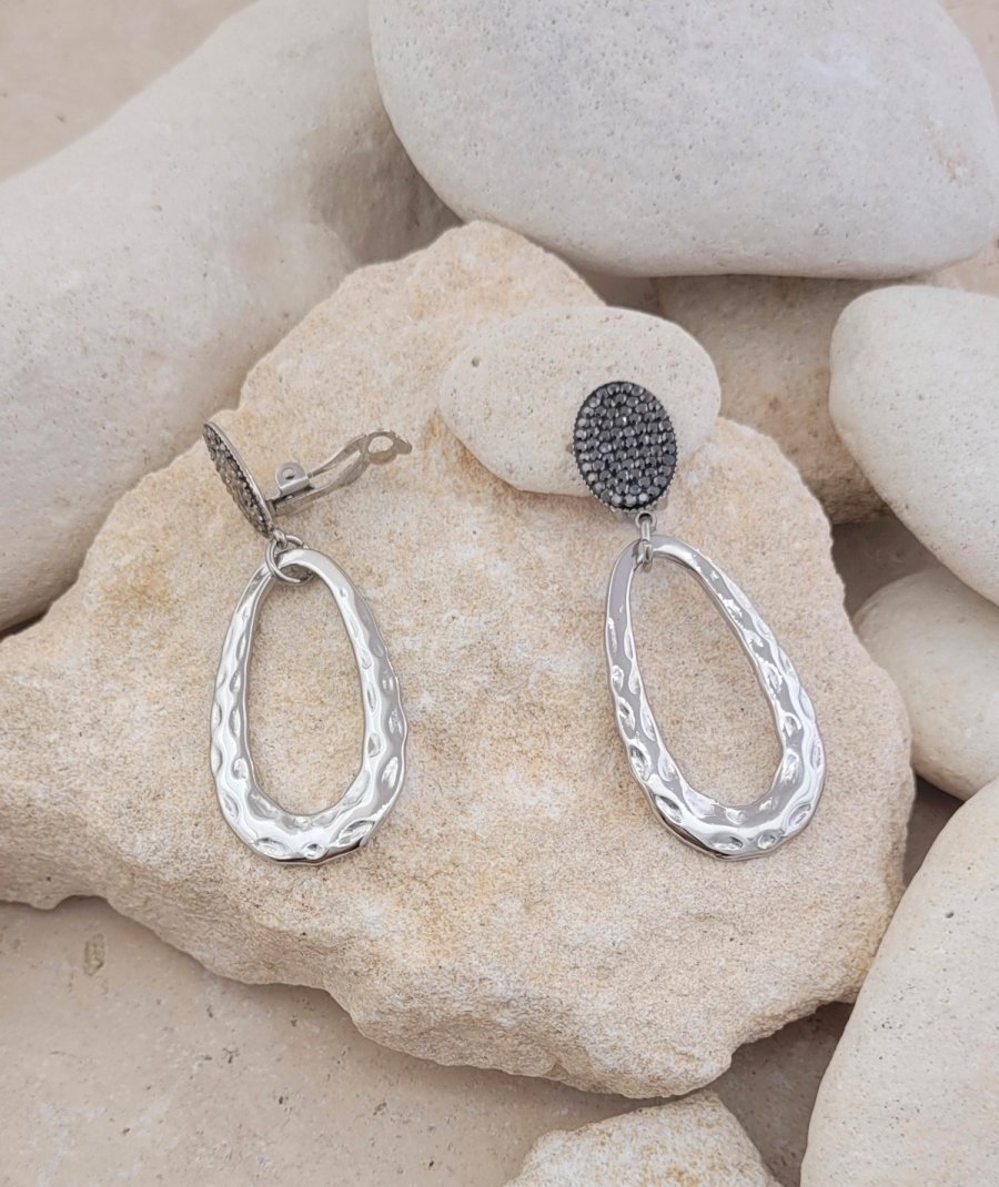 Boucles d'oreilles clip acier strass noir (non percées)