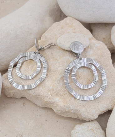Boucles d'oreilles clip acier ondulées (non percées)