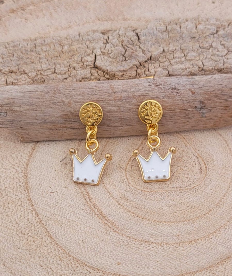 Petites boucles oreilles à clip pendantes pour fillettes avec une couronne blanche - Pépita by Tara Pépita