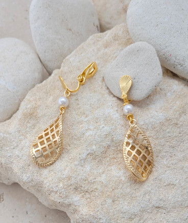 Boucles oreilles à clips pendantes torsadées perle