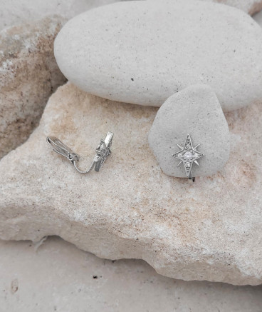 Boucles oreilles à clip étoile rhodiée et petits zircon - L'ultra confort par Tara Pépita