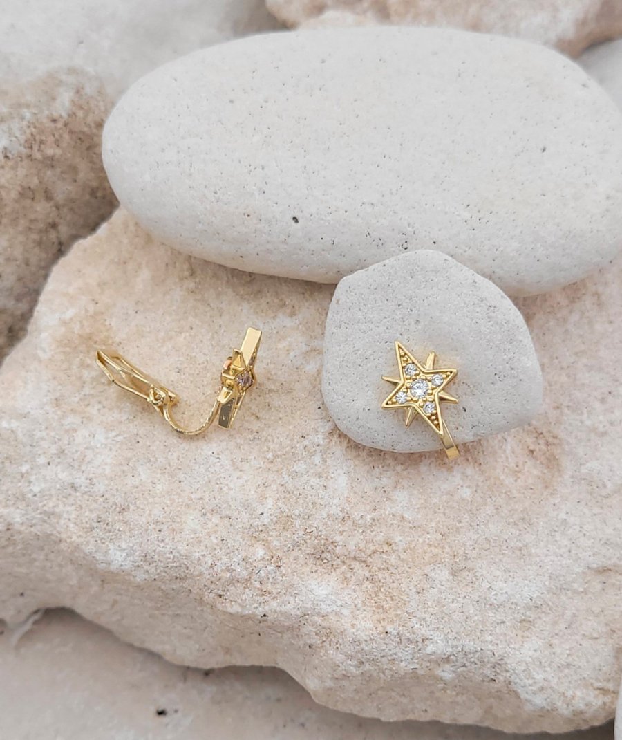 Boucles oreilles clips étoile zircon dorée