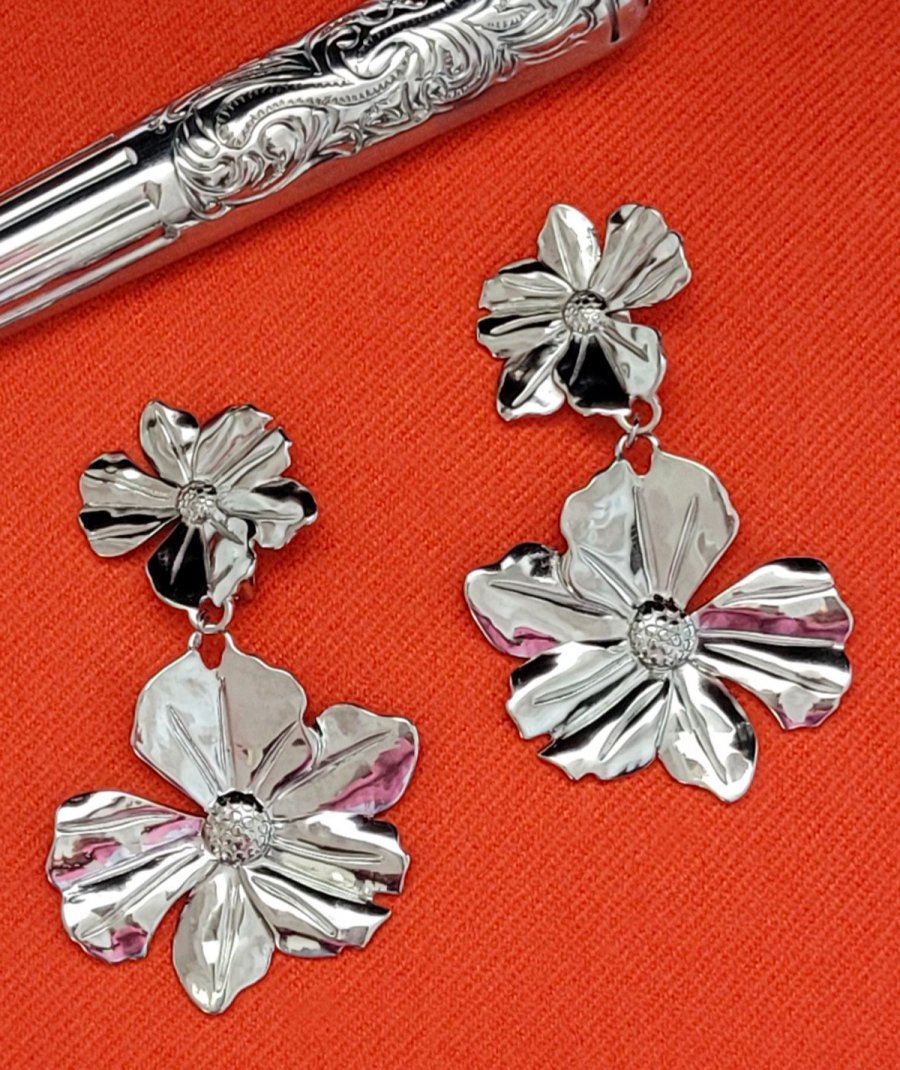 Boucles d'oreilles clip acier fleurs