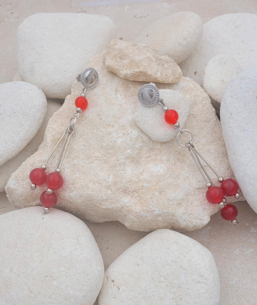 Boucles oreilles perles jade rouge