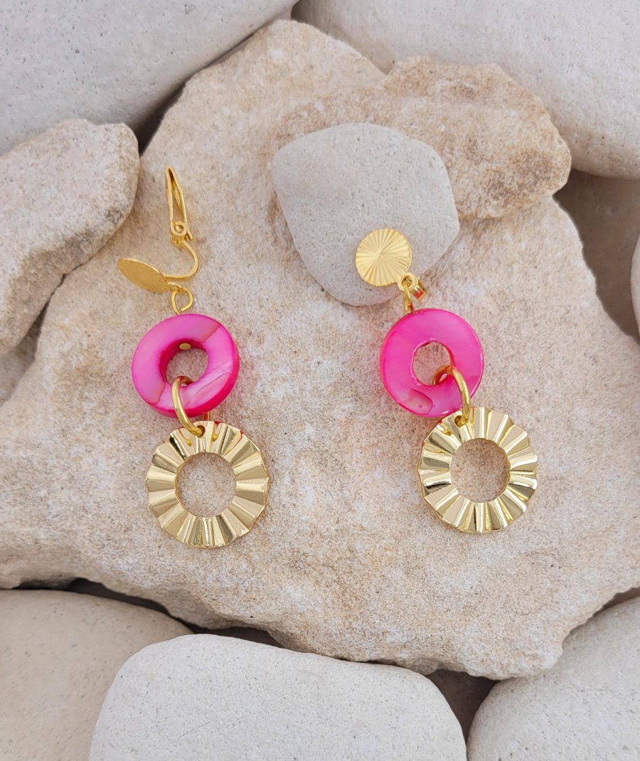 Boucles oreilles clip nacre rose fushia