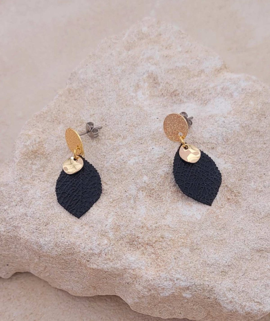 Boucles d'oreilles feuille noire