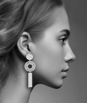 Boucles d'oreilles clips longues argentées