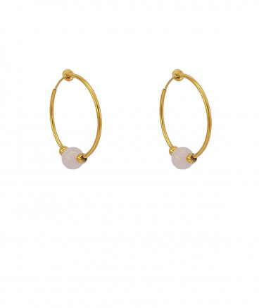 Créoles clip acier doré 3 cm avec charms en quartz rose clair.