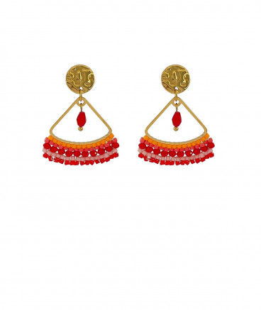 Petites boucles  d’oreilles clip non percées en acier doré et perles rouge orange. À porter tous les jours.