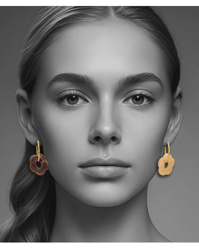 Créoles clip acier doré 2,5 cm asymétriques (non percées)