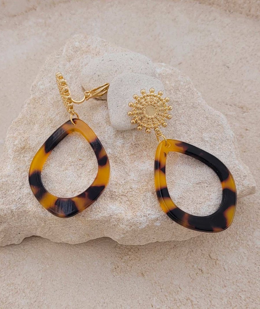 Boucles d'oreilles à clips légères façon écailles - L'Ultra-confort par Tara Pépita