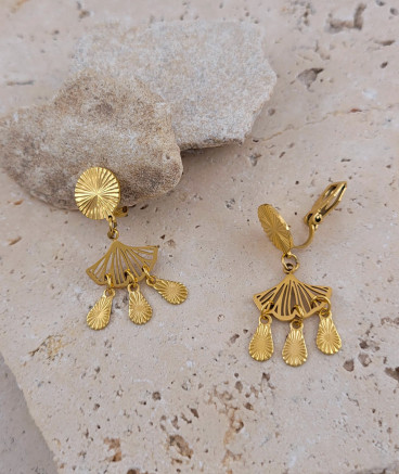 Petites boucles d'oreilles clip dorées pour toute la journée, résistantes et confortables - L'ultra-confort par Tara Pépita