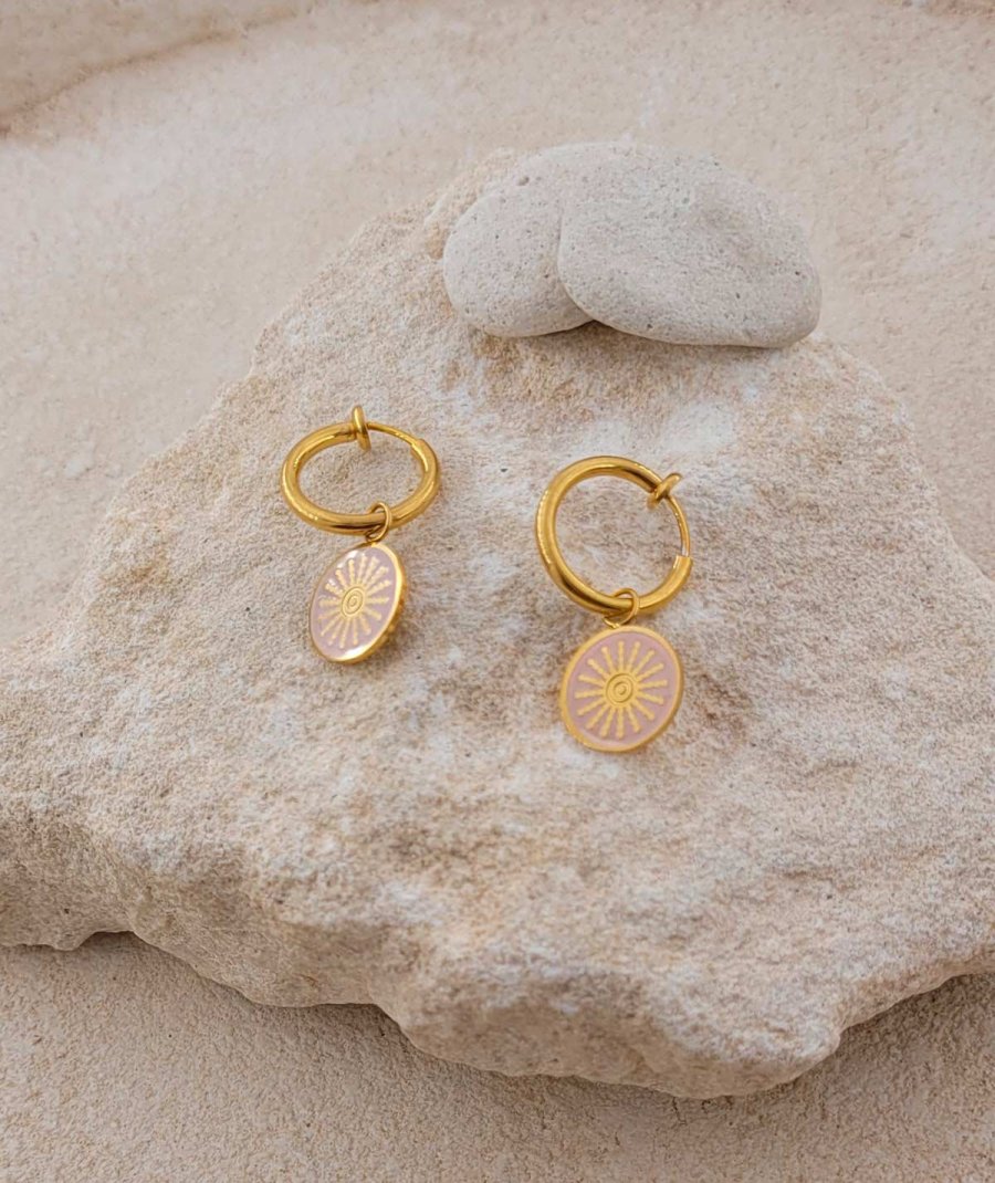 Boucles d'oreilles à clips charms rose sur créole pour oreilles non percées - Création Tara Pépita