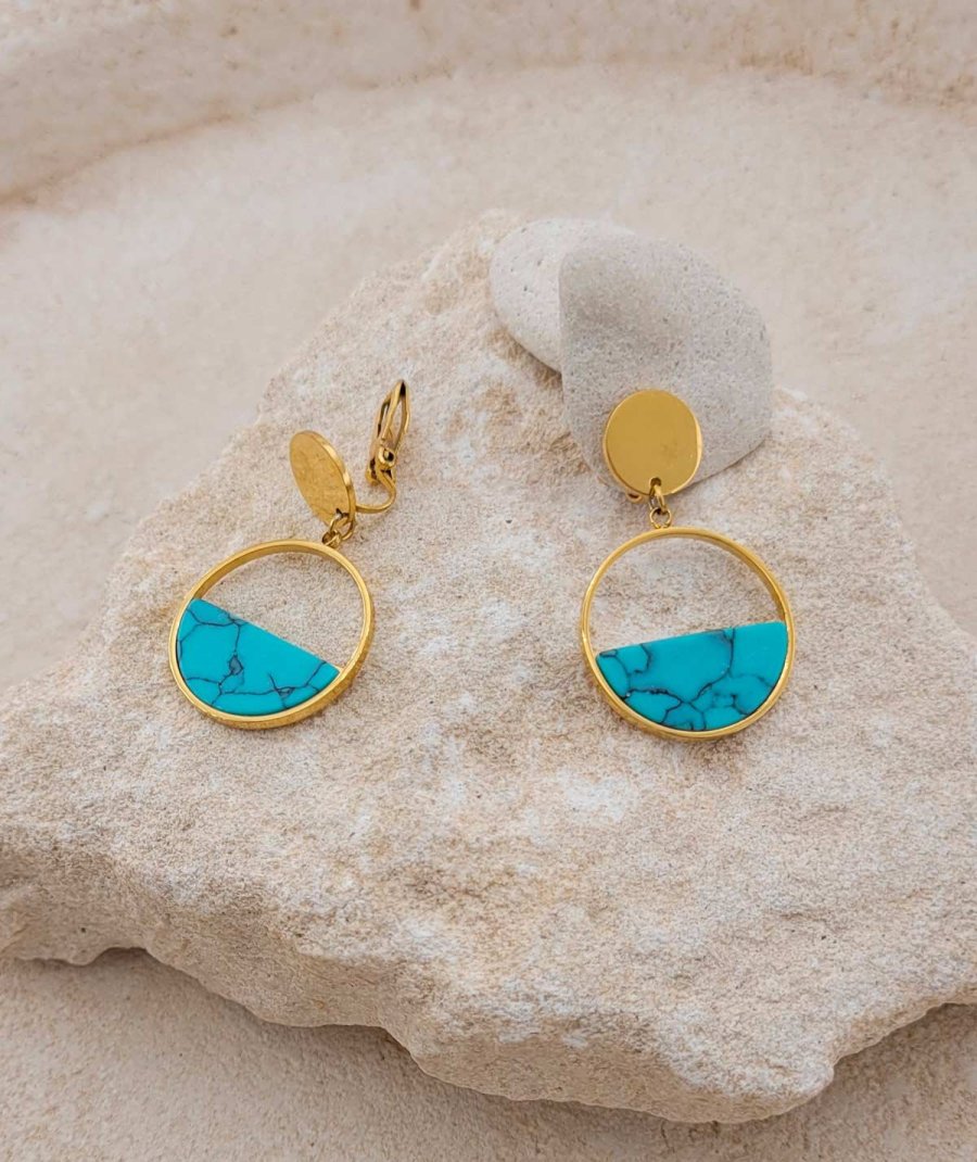 petites boucles d'oreilles à clips dorées et turquoise, légères et mini prix - L'ultra-confort par Tara Pépita