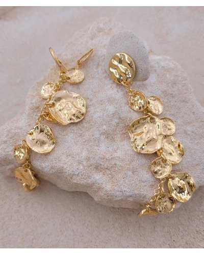 Longues boucles d'oreilles clips martelées dorées (non percées)