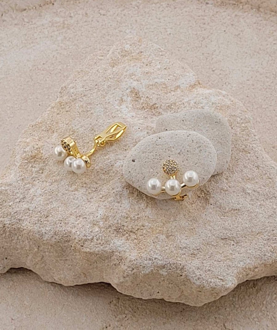 Boucles d'oreilles à clip avec 3 perles et des strass, façon balancier  - L'ultra confort par Tara Pépita