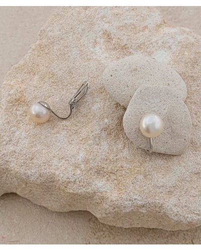 Clips perle nacrée rhodiés confortables de 8 mm pour oreilles non percées - L'ultra confort par Tara Pépita