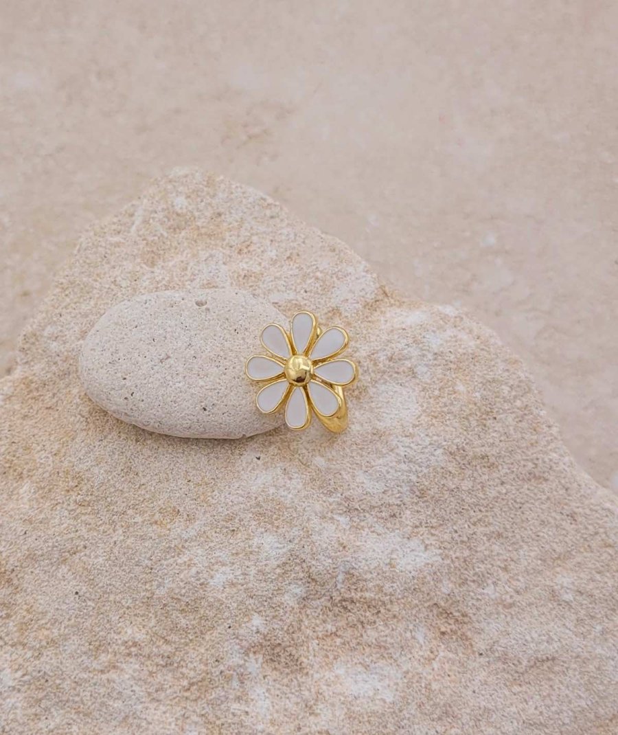 Ear cuff pâquerette. Il se pose sur le côté de l'oreille pour un effet fraîcheur - Effet percing sans perçage