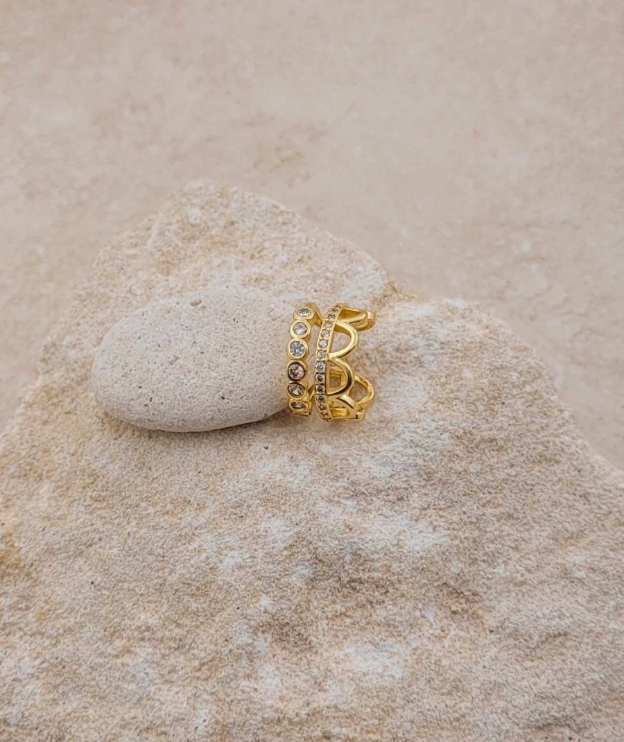 Ear cuff bague d'oreille dorée et zircon. Se pose très facilement sur le côté de l'oreille - Effet percing sans perçage.