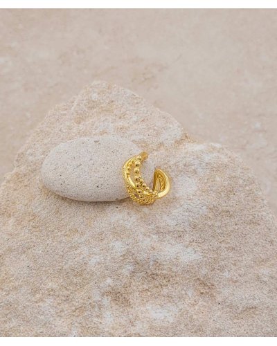 Ear cuff non percé perlé doré. Il se porte et s'installe facilement sur le haut de l'oreille - Effet percing sans perçage