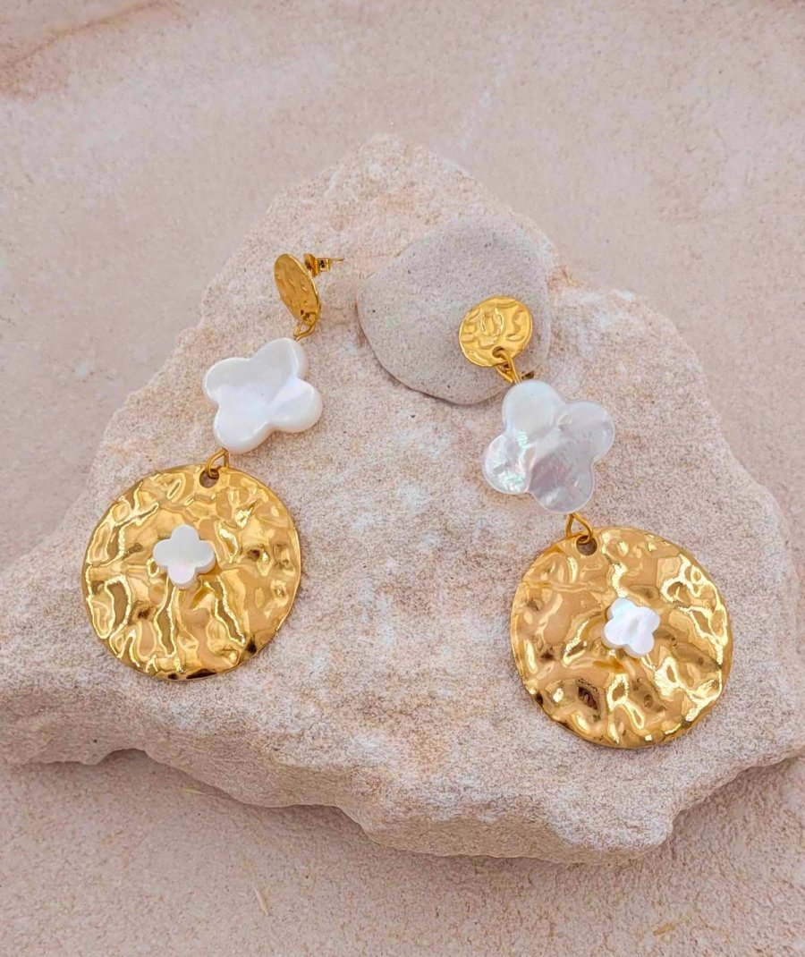 Boucles d'oreilles acier doré et nacre blanche