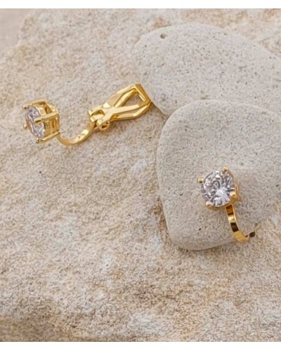 Boucles d'oreilles à clip avec solitaire  en zirconium, dorées pour les oreilles non percées - L'ultra-confort par Tara Pépita