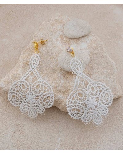Boucles d'oreilles dentelle blanche