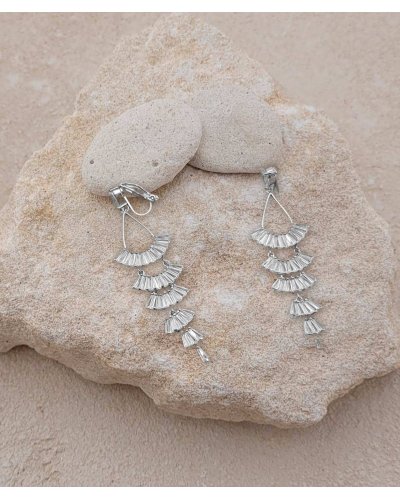 Boucles oreilles à clip pendantes en zirconium forme éventail - Création Tara Pépita