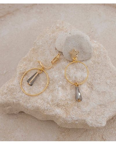 Boucles d'oreilles à clip asymétriques cristal taupe - Création Tara Pépita