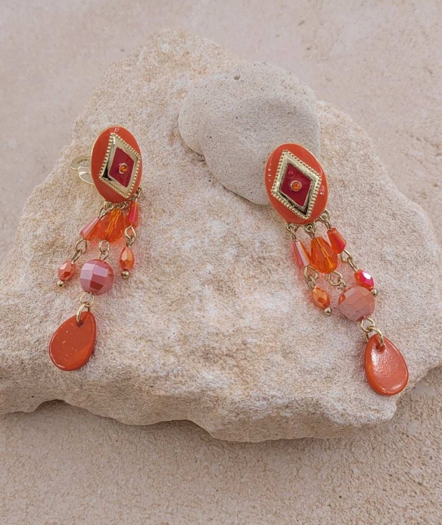 Boucles d'oreilles à clip pendantes orange  - L'ultra-confort par Tara Pépita