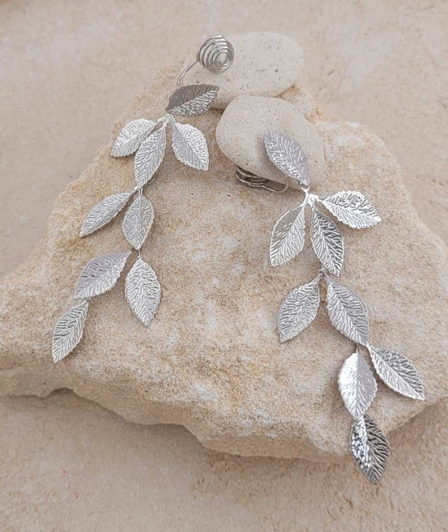 Boucles d'oreilles à clip feuilles rhodiées -  - L'ultra-confort par Tara Pépita